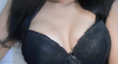 yadira norvv nackt schöne fotos