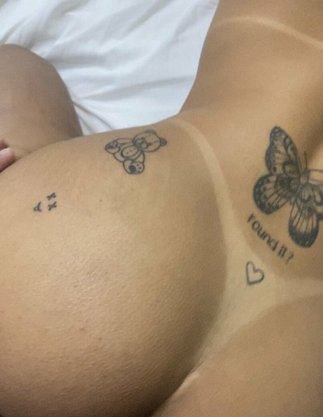 Karina Kemily top pornostar fotos