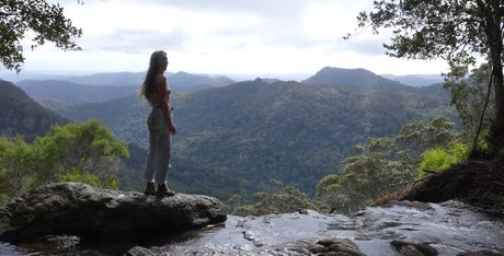 Mother The Mountain Farm perfekte pornografische bild