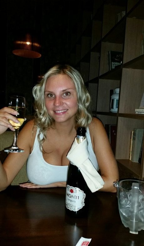 Lady Gorbunova schöne nette foto