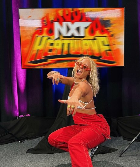 Sol Ruca nackt freie archiv