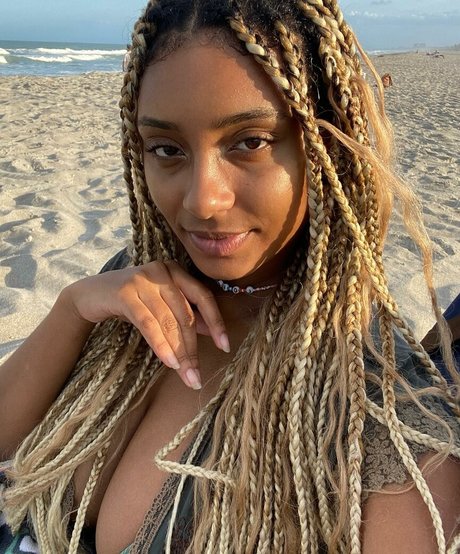 asiatische strumpfhosen onlyfans hübsche perfekte bild