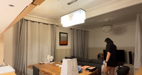 Agathe Auproux kostenlose akt bilder