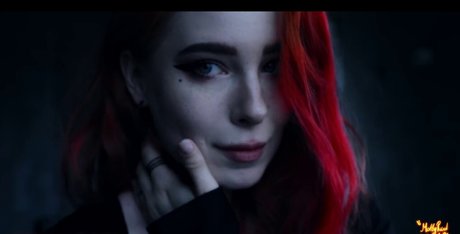 MollyRedWolf model nacktheit galerie