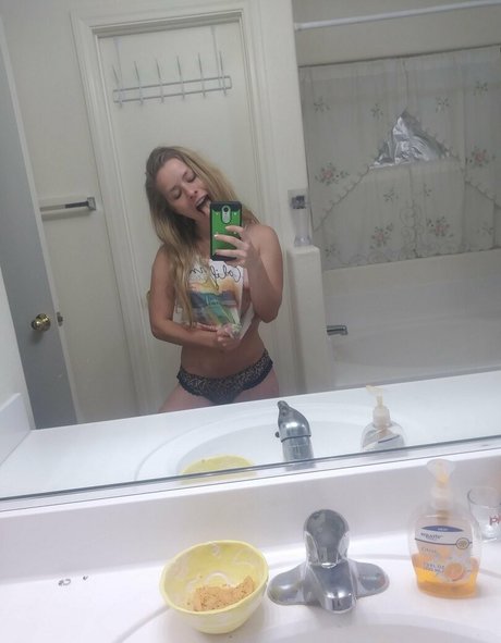 lillillylitxxx sexy nacktheit foto