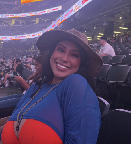 Jazzyliciouss pornostar sex foto