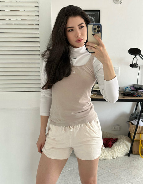 soifieeofficial schauspielerin sex foto