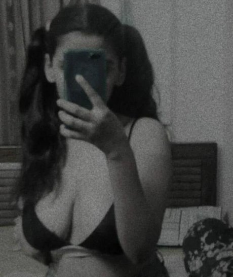 Sanjana Saba nackt akt bilder