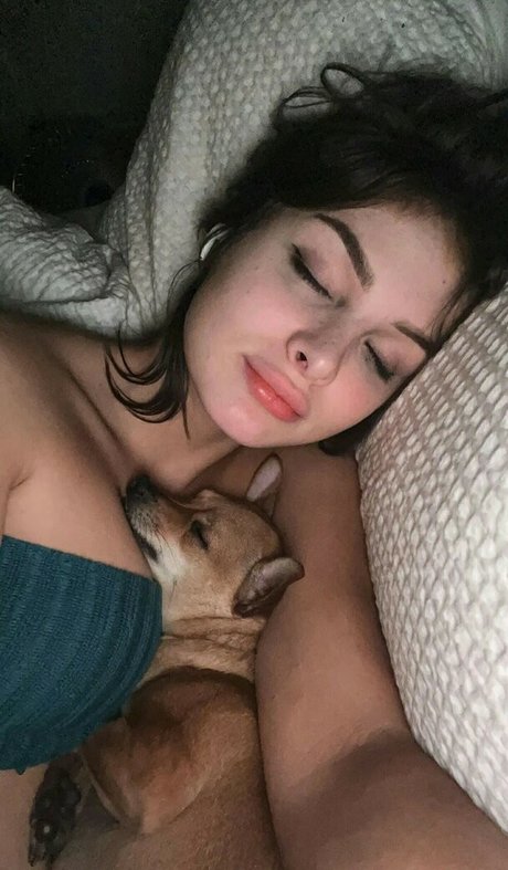 Brighton Rosie Sharbino schöne nackt bilder