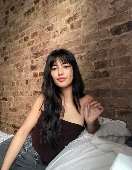 dünne ebenholz-onlyfans kunst perfekte bild