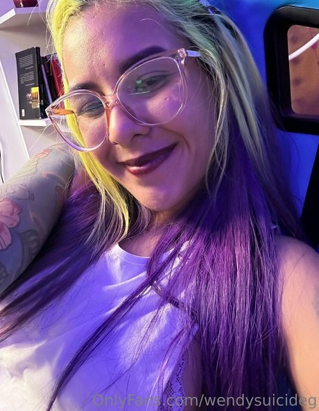 wendysuicideg exklusive nackte foto
