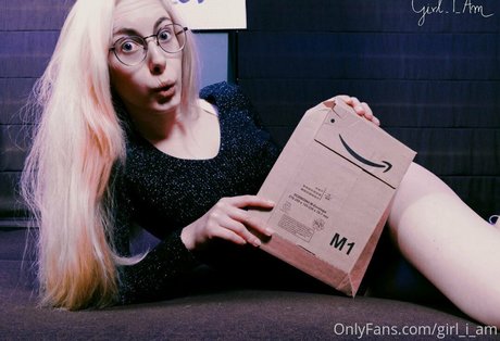 nikki gia vip top kunst galerien