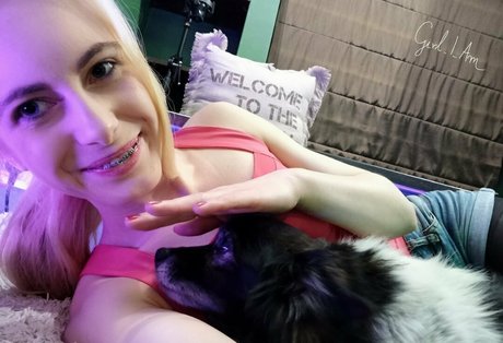 nikki gia vip top heiße bild