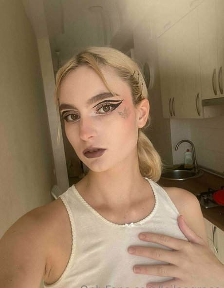 leilaagrace freie schöne galerie