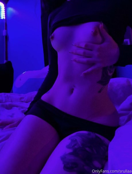 Srullaa nacktheit akt bild