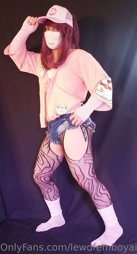 lewdfemboyairhead schauspielerin nacktheit bilder