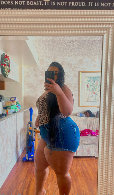 babyybrownskinfree schauspielerin perfekte bild