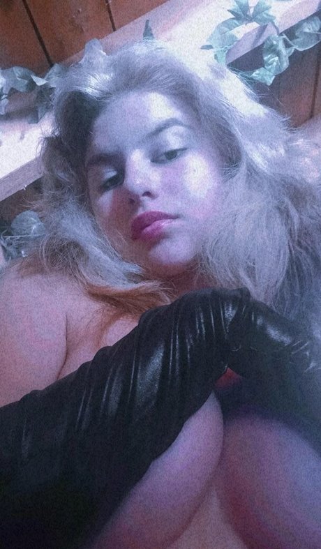 StrangeRabbit model nette fotos