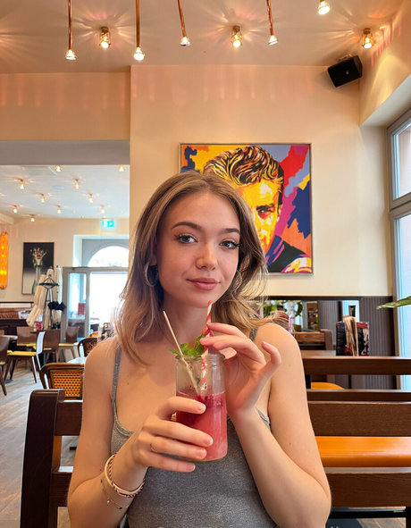 emilyxxoxo sexy schöne galerie