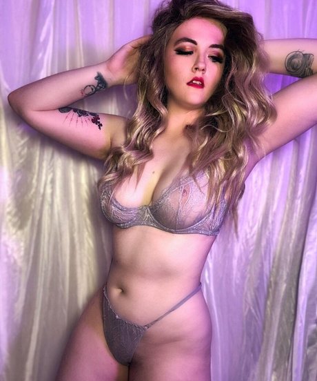 Dogbiscuits2 0 model akt bild