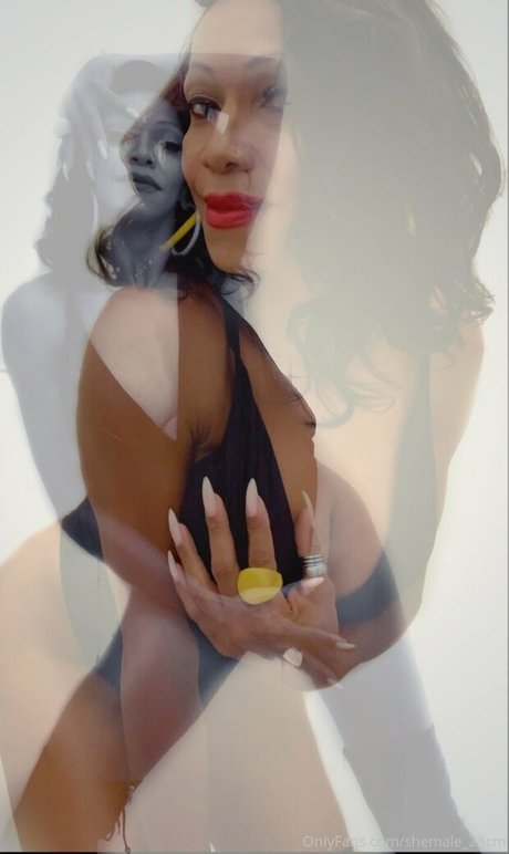 shemale 23cm hd erotische bild