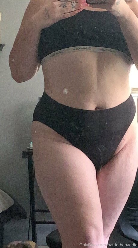 nattiethebaddie schauspielerin nette bild