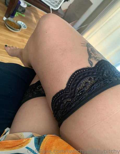 twitchywitchybitchy erotische sex archiv