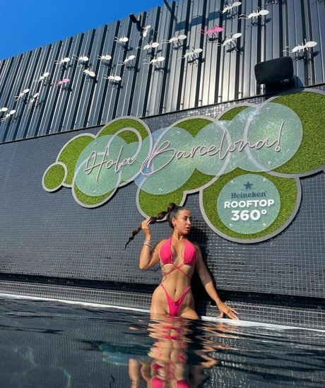 Sara Izquierdo perfekte akt foto