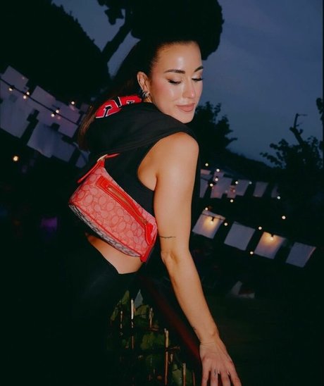 paulagonu sexy akt bilder