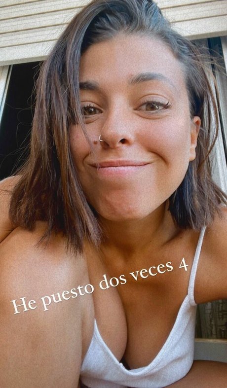 Marta De Lola erotische nackten bild