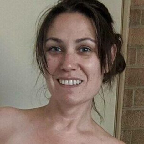 My Dads Wife exklusive hd fotos