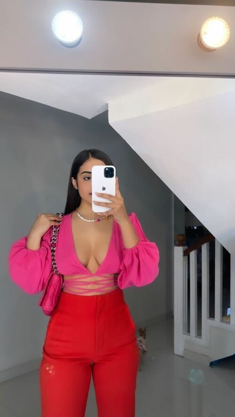 Frida Najera erwachsene schöne bild