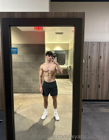 wyattcushman erotische erwachsene archiv