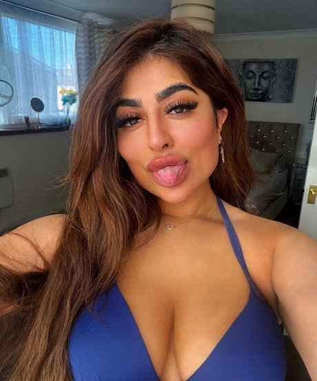 Priya Yasmin X erwachsene porno foto