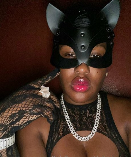 dalieshakey erwachsene hübsche foto