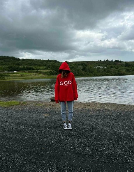 sonyasolanski schöne heiße bilder