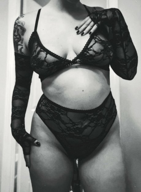 yoemilyreyfree sex pornostar galerie