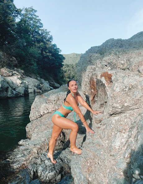 saintjessie pornostar kunst bilder