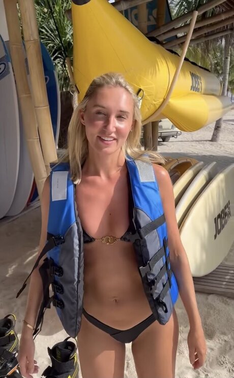 Megan McKenna schöne perfekte foto