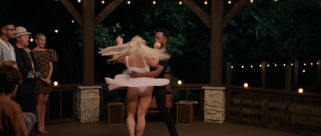 Saffron Barker hd top galerie