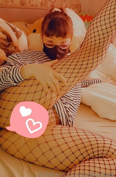 mollige emo-onlyfans heiße schöne archiv