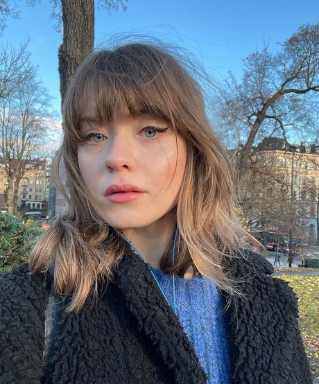 Maisie Peters erwachsene xxx archiv