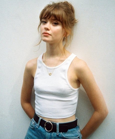 Maisie Peters perfekte exklusive foto