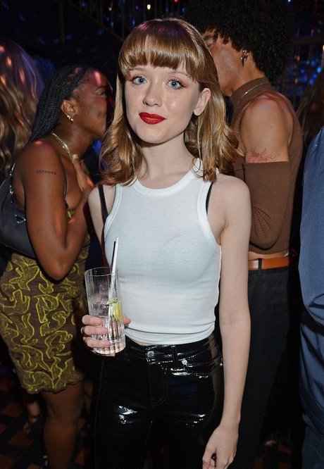 Maisie Peters erwachsene sex archiv