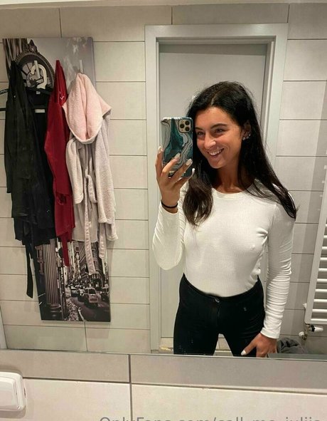 call me juliia schöne pornographische galerie