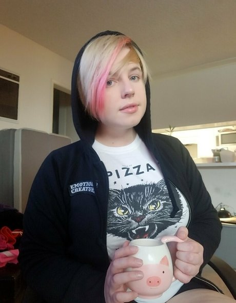 piggynukka nacktheit xxx galerie