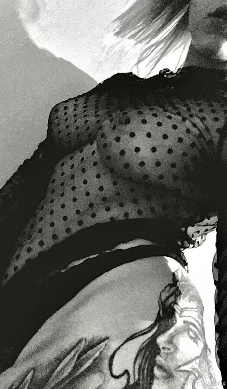 evilscarlett hd porno archiv