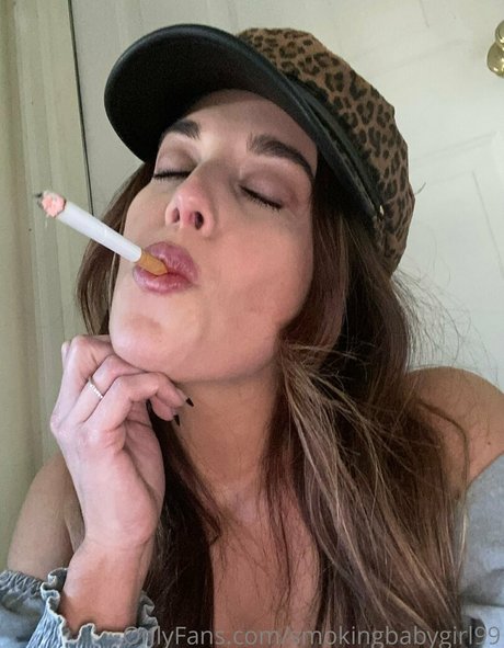 smokingbabygirl99 xxx porno foto