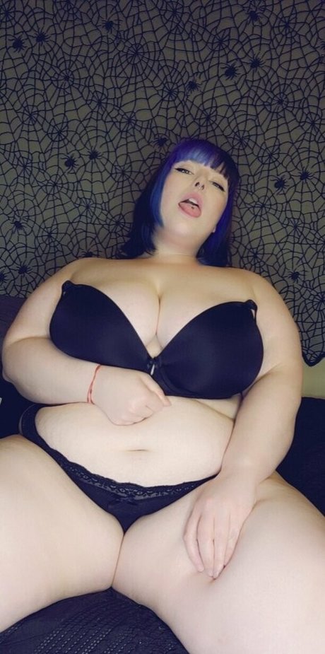 thiccghostgirl nacktheit schöne foto