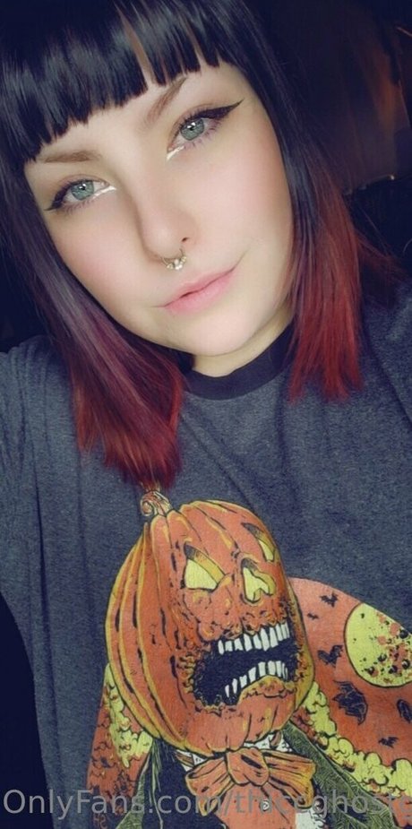 thiccghostgirl perfekte pornostar galerien